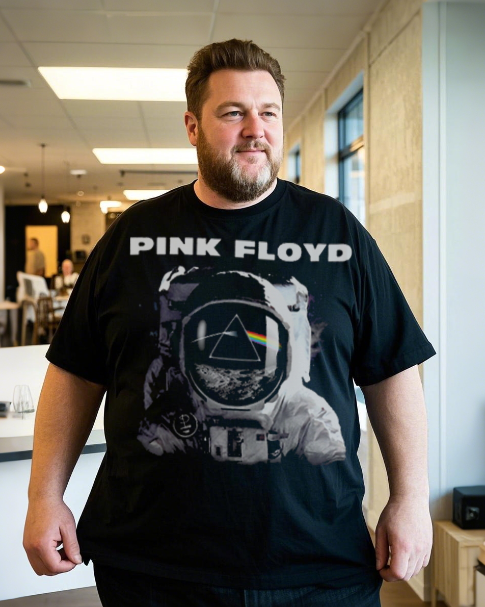 Black Breathable Plus-Size T-Shirt – Loose Flow Cotton Top with Trendy Summer Print